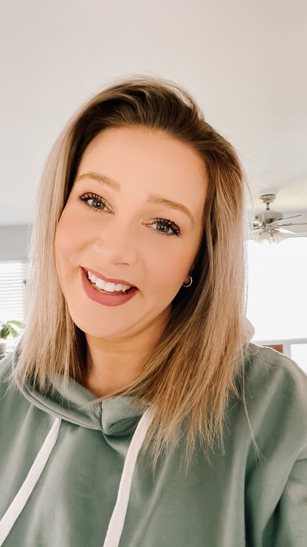 Bella, 39